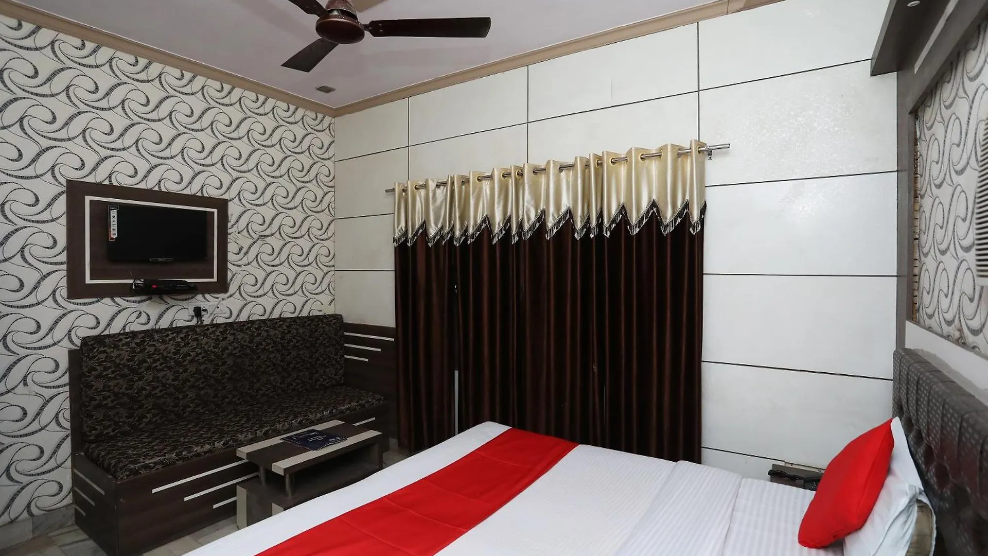 Hotel O Vanshika Agra  Agra (Uttar Pradesh)